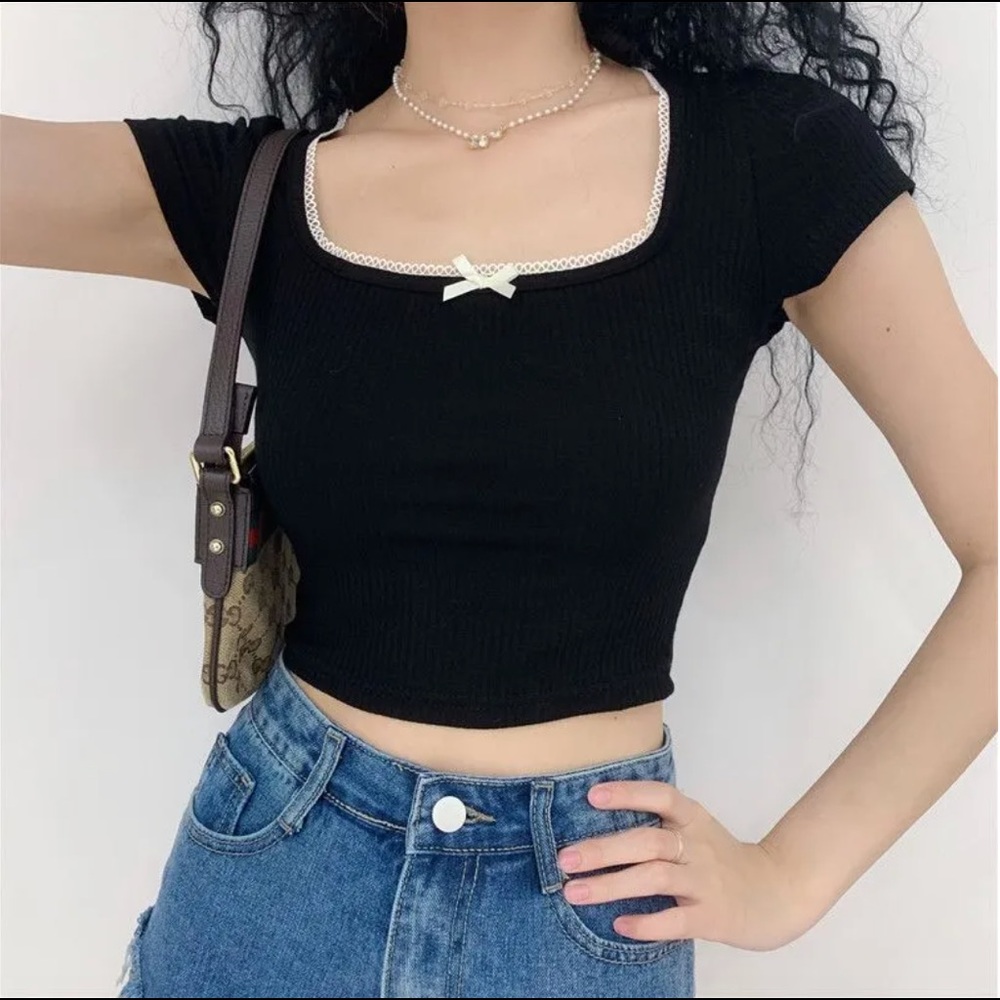 lace trim bow crop top